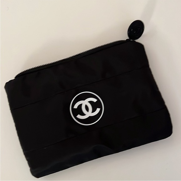 CHANEL BLACK Puffy Travel Make up Bag 12"x9" NEW - Picture 5 of 11